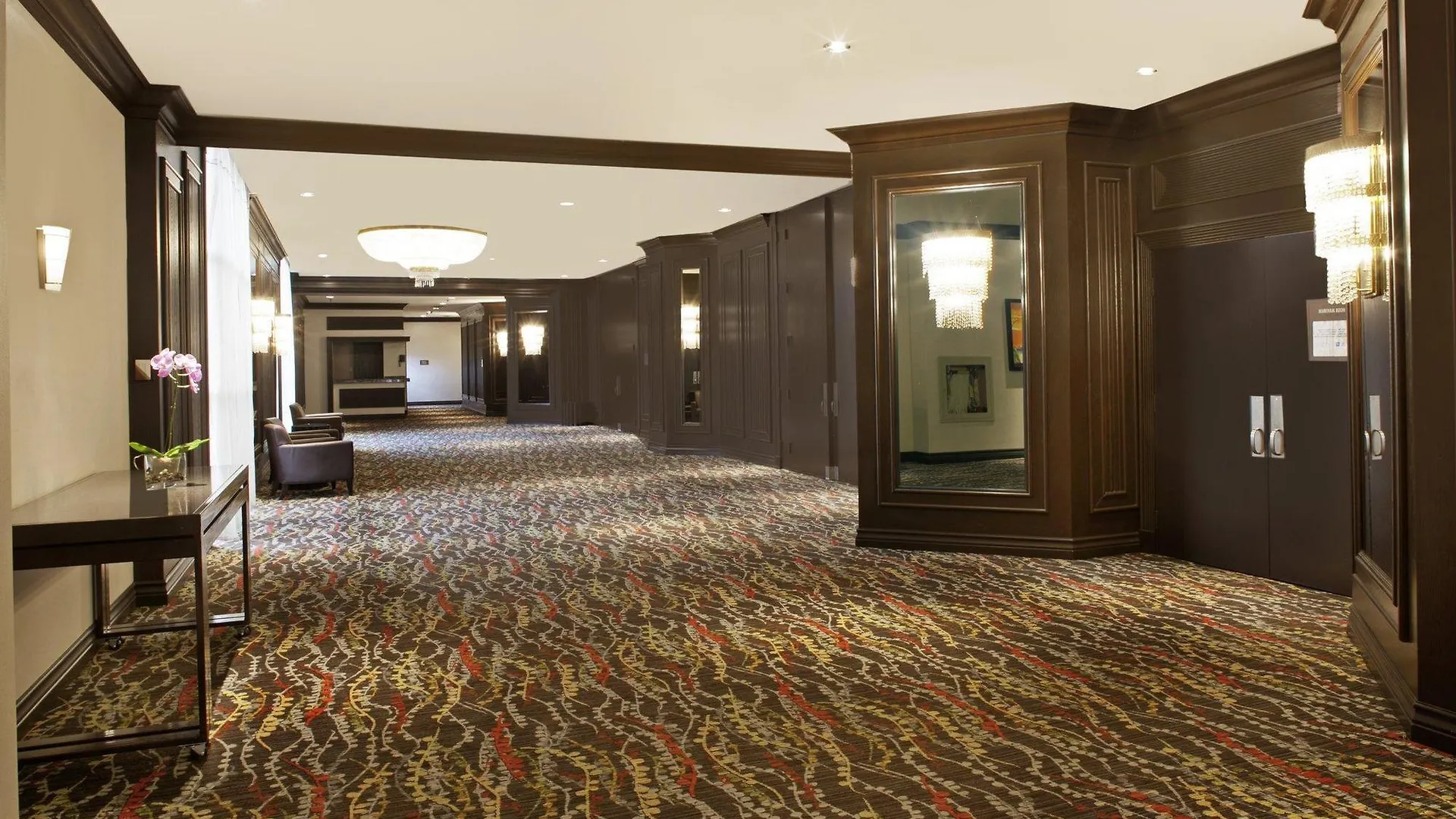 Delta Hotels By Marriott Toronto East 4*,  Kanada
