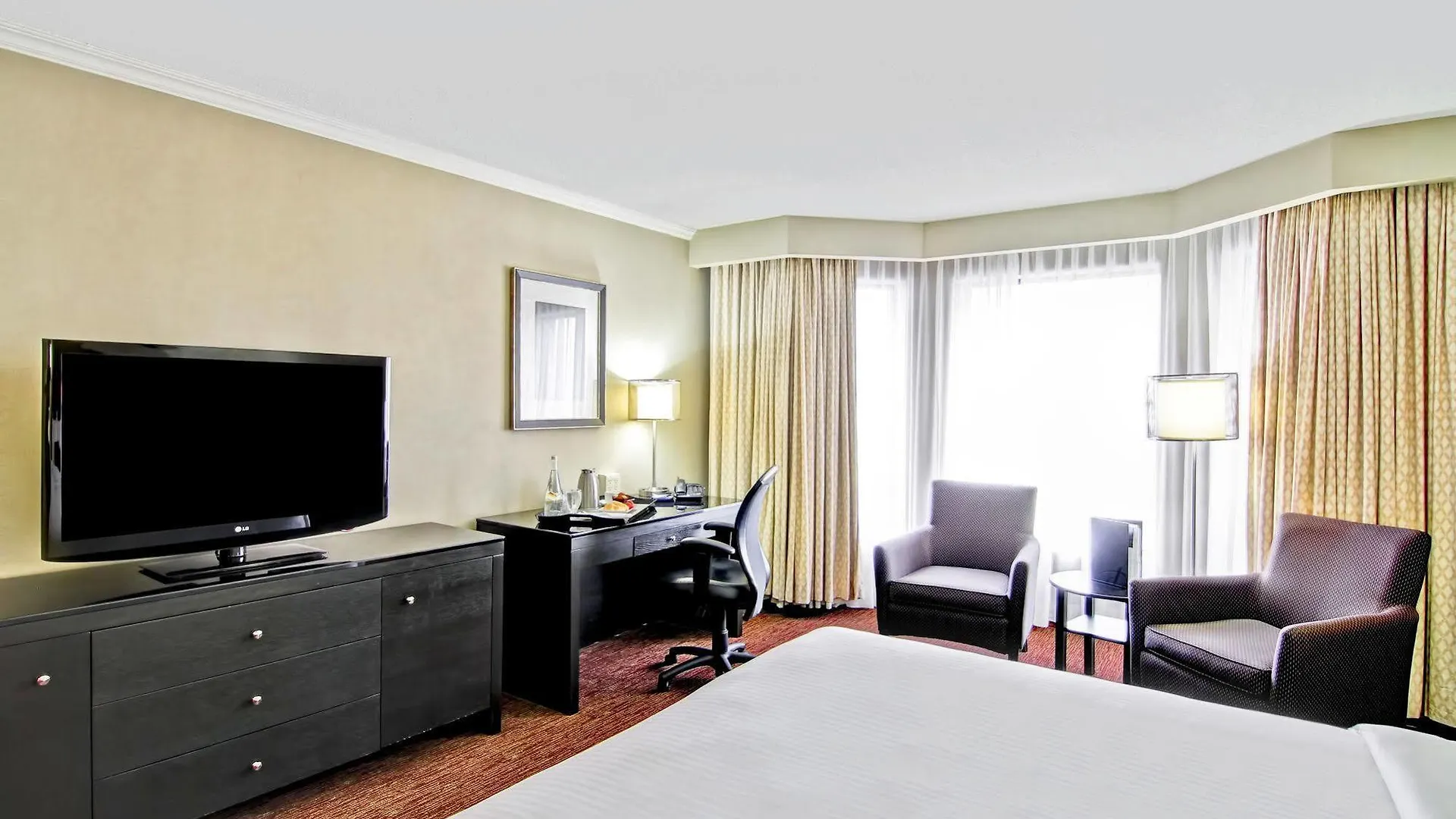 Delta Hotels By Marriott Toronto East 4*,